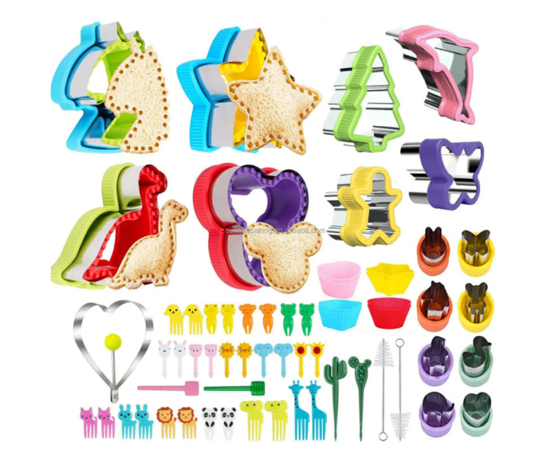 Set Cortadores, Selladores y Moldes para Sándwiches y Frutas - 61 Piezas